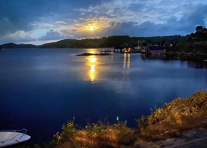3 Bedroom Beautiful In * Farsund
